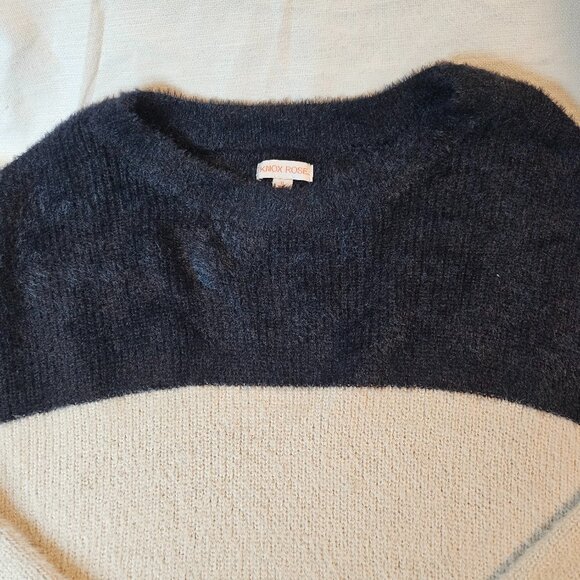 Knox Rose Women's Crewneck Feathered Pullover Sweater - Size XL - Picture 5 of 7